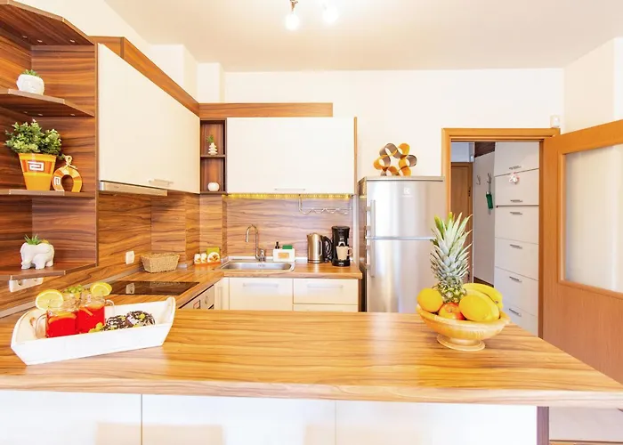 Domus Amber With Parking Φιλιππούπολη