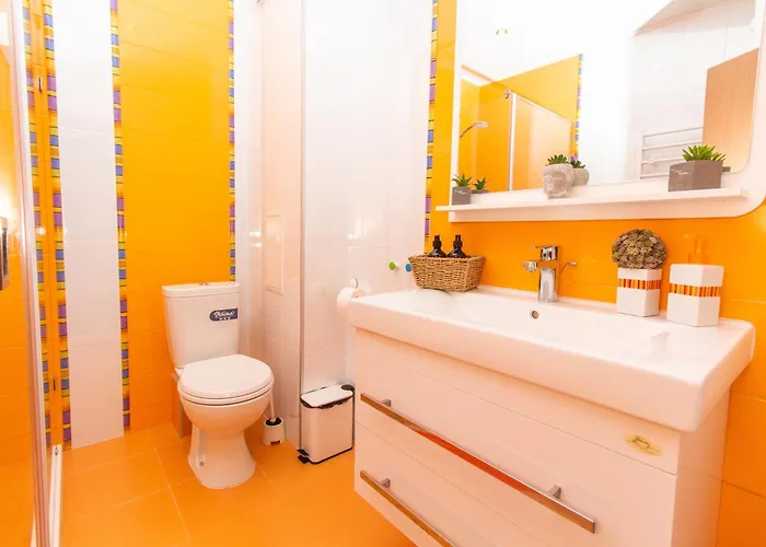 Domus Amber With Parking