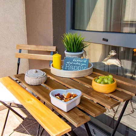 Domus Amber With Parking * 플로브디프