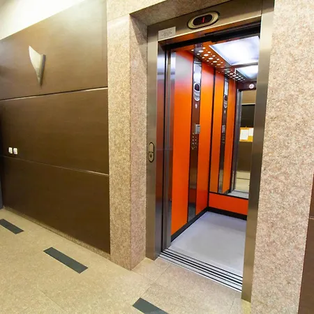 Domus Amber With Parking شقة *