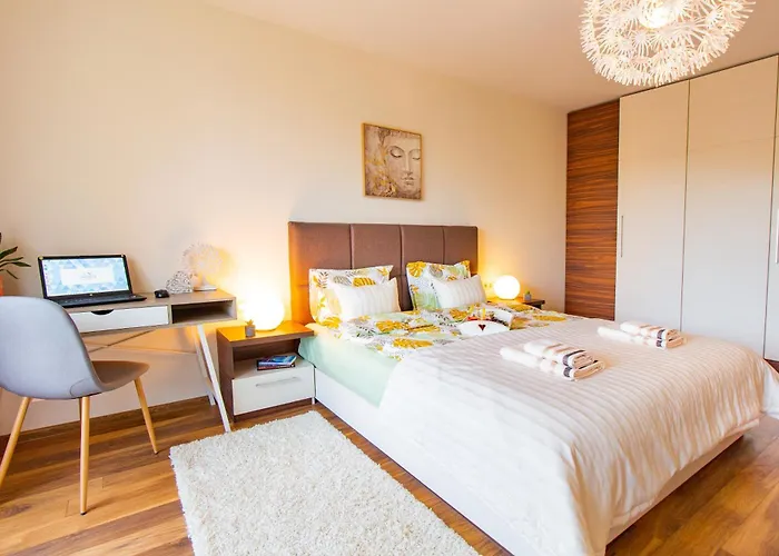 Domus Amber With Parking شقة *