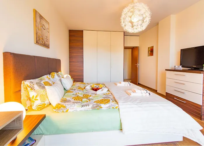 Domus Amber With Parking